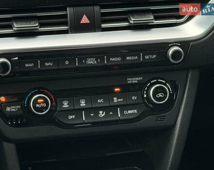 Белый Киа Niro, объемом двигателя 0 л и пробегом 51 тыс. км за 24200 $, фото 40 на Automoto.ua