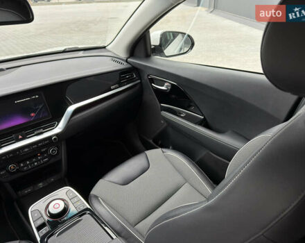 Белый Киа Niro, объемом двигателя 0 л и пробегом 39 тыс. км за 23400 $, фото 33 на Automoto.ua