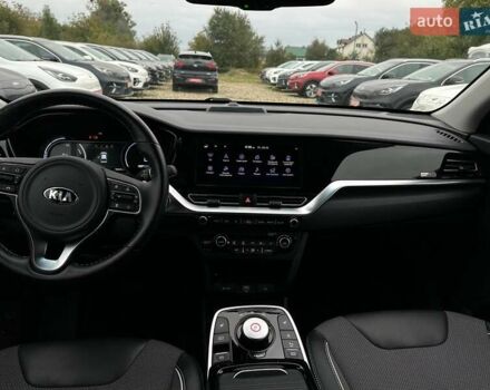 Белый Киа Niro, объемом двигателя 0 л и пробегом 56 тыс. км за 23400 $, фото 34 на Automoto.ua