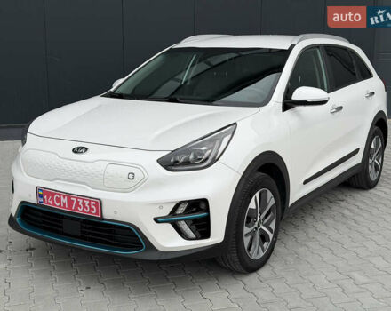 Белый Киа Niro, объемом двигателя 0 л и пробегом 39 тыс. км за 23400 $, фото 6 на Automoto.ua