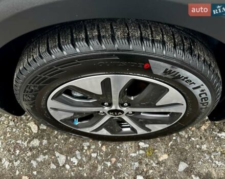 Белый Киа Niro, объемом двигателя 0 л и пробегом 160 тыс. км за 19400 $, фото 10 на Automoto.ua