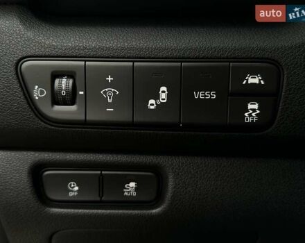 Білий Кіа Niro, об'ємом двигуна 0 л та пробігом 62 тис. км за 24500 $, фото 39 на Automoto.ua