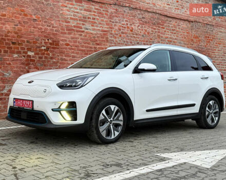 Білий Кіа Niro, об'ємом двигуна 0 л та пробігом 118 тис. км за 20500 $, фото 20 на Automoto.ua