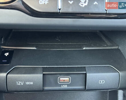 Білий Кіа Niro, об'ємом двигуна 0 л та пробігом 107 тис. км за 20900 $, фото 29 на Automoto.ua