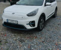 Білий Кіа Niro, об'ємом двигуна 0 л та пробігом 180 тис. км за 19900 $, фото 1 на Automoto.ua