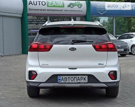 Білий Кіа Niro, об'ємом двигуна 1.58 л та пробігом 18 тис. км за 28900 $, фото 5 на Automoto.ua