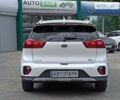 Білий Кіа Niro, об'ємом двигуна 1.58 л та пробігом 18 тис. км за 28900 $, фото 5 на Automoto.ua