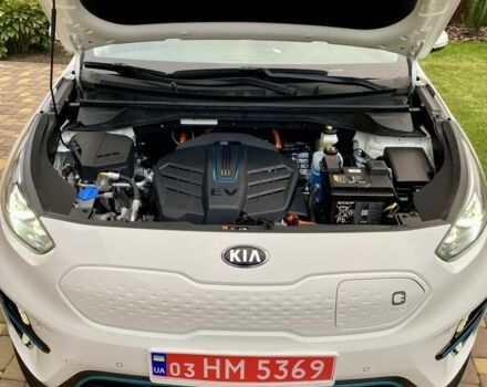 Белый Киа Niro, объемом двигателя 0 л и пробегом 132 тыс. км за 19750 $, фото 18 на Automoto.ua
