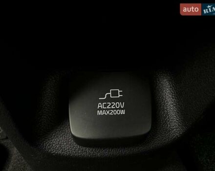 Білий Кіа Niro, об'ємом двигуна 0 л та пробігом 62 тис. км за 24500 $, фото 78 на Automoto.ua