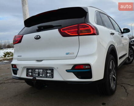 Белый Киа Niro, объемом двигателя 0 л и пробегом 73 тыс. км за 19548 $, фото 30 на Automoto.ua