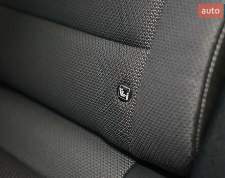 Киа Niro 2021 в Киеве на Automoto.ua Белый Киа Niro, объемом двигателя 0 л и пробегом 52 тыс. км за 18200 $, фото 23 на Automoto.ua