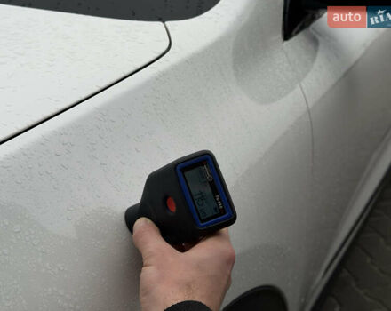 Белый Киа Niro, объемом двигателя 0 л и пробегом 51 тыс. км за 24200 $, фото 100 на Automoto.ua