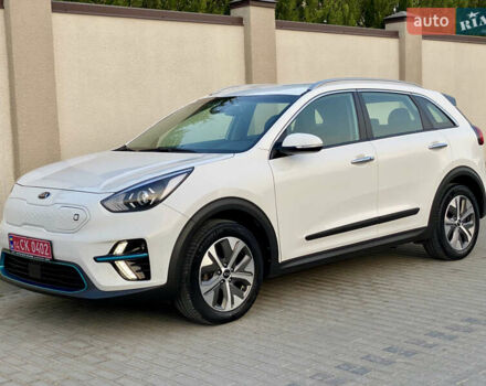 Білий Кіа Niro, об'ємом двигуна 0 л та пробігом 68 тис. км за 20750 $, фото 2 на Automoto.ua