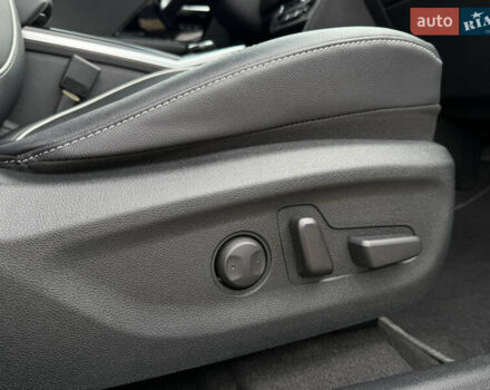 Белый Киа Niro, объемом двигателя 0 л и пробегом 54 тыс. км за 24700 $, фото 5 на Automoto.ua