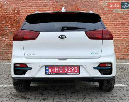 Білий Кіа Niro, об'ємом двигуна 0 л та пробігом 118 тис. км за 20500 $, фото 27 на Automoto.ua