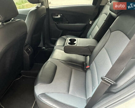 Белый Киа Niro, объемом двигателя 0 л и пробегом 122 тыс. км за 17999 $, фото 27 на Automoto.ua