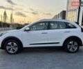 Білий Кіа Niro, об'ємом двигуна 0 л та пробігом 114 тис. км за 18880 $, фото 5 на Automoto.ua