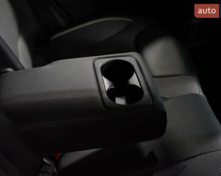 Киа Niro 2021 в Киеве на Automoto.ua Белый Киа Niro, объемом двигателя 0 л и пробегом 52 тыс. км за 18200 $, фото 27 на Automoto.ua