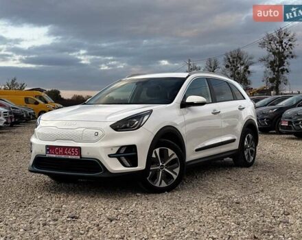 Белый Киа Niro, объемом двигателя 0 л и пробегом 72 тыс. км за 23600 $, фото 3 на Automoto.ua