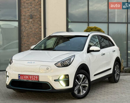 Білий Кіа Niro, об'ємом двигуна 0 л та пробігом 114 тис. км за 17500 $, фото 6 на Automoto.ua