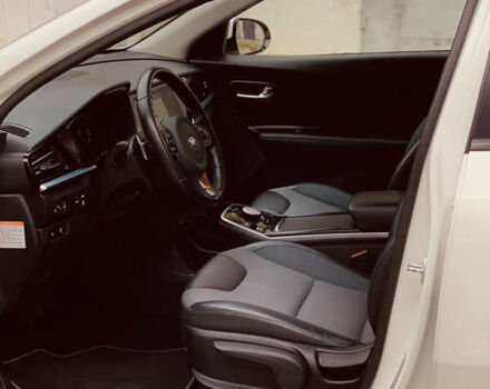 Белый Киа Niro, объемом двигателя 0 л и пробегом 164 тыс. км за 17750 $, фото 29 на Automoto.ua