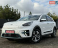 Білий Кіа Niro, об'ємом двигуна 0 л та пробігом 82 тис. км за 23266 $, фото 3 на Automoto.ua
