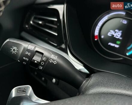 Білий Кіа Niro, об'ємом двигуна 0 л та пробігом 62 тис. км за 24500 $, фото 49 на Automoto.ua