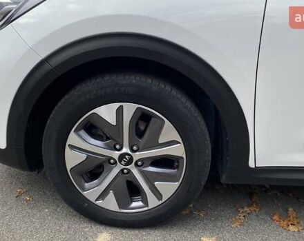 Белый Киа Niro, объемом двигателя 0 л и пробегом 63 тыс. км за 22500 $, фото 18 на Automoto.ua