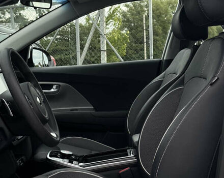 Белый Киа Niro, объемом двигателя 0 л и пробегом 98 тыс. км за 19550 $, фото 10 на Automoto.ua