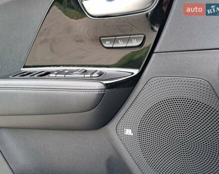 Білий Кіа Niro, об'ємом двигуна 0 л та пробігом 60 тис. км за 22900 $, фото 40 на Automoto.ua