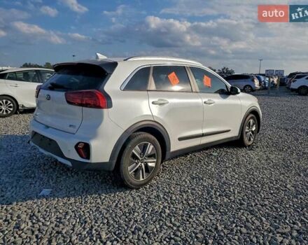 Белый Киа Niro, объемом двигателя 1.6 л и пробегом 58 тыс. км за 4500 $, фото 2 на Automoto.ua