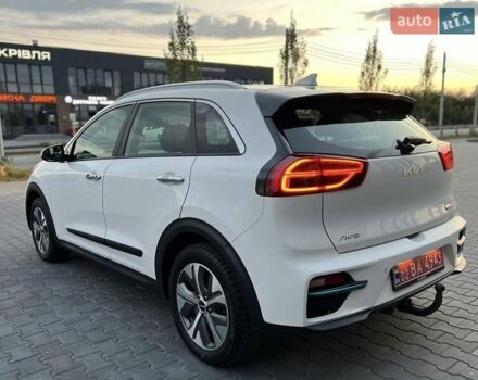 Білий Кіа Niro, об'ємом двигуна 0 л та пробігом 114 тис. км за 18880 $, фото 8 на Automoto.ua