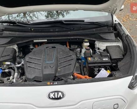 Белый Киа Niro, объемом двигателя 0 л и пробегом 63 тыс. км за 22500 $, фото 41 на Automoto.ua