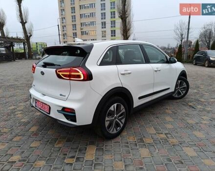 Белый Киа Niro, объемом двигателя 0 л и пробегом 34 тыс. км за 19999 $, фото 29 на Automoto.ua