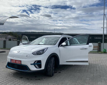 Белый Киа Niro, объемом двигателя 0 л и пробегом 120 тыс. км за 17700 $, фото 8 на Automoto.ua