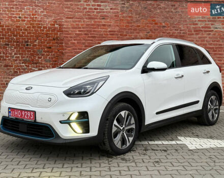 Білий Кіа Niro, об'ємом двигуна 0 л та пробігом 118 тис. км за 20500 $, фото 8 на Automoto.ua
