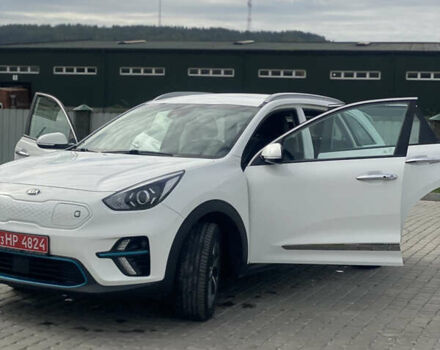 Белый Киа Niro, объемом двигателя 0 л и пробегом 120 тыс. км за 17700 $, фото 7 на Automoto.ua
