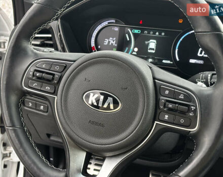 Белый Киа Niro, объемом двигателя 0 л и пробегом 48 тыс. км за 24350 $, фото 29 на Automoto.ua