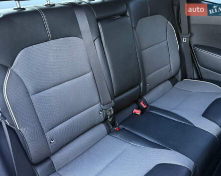 Белый Киа Niro, объемом двигателя 0 л и пробегом 80 тыс. км за 17800 $, фото 65 на Automoto.ua