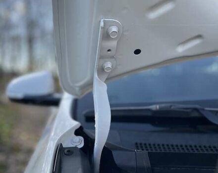 Белый Киа Niro, объемом двигателя 0 л и пробегом 96 тыс. км за 16800 $, фото 30 на Automoto.ua