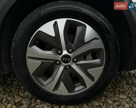 Білий Кіа Niro, об'ємом двигуна 0 л та пробігом 35 тис. км за 24400 $, фото 37 на Automoto.ua