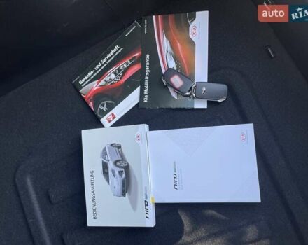 Белый Киа Niro, объемом двигателя 0 л и пробегом 95 тыс. км за 16500 $, фото 51 на Automoto.ua