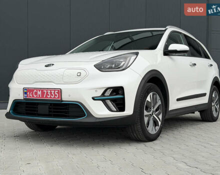 Белый Киа Niro, объемом двигателя 0 л и пробегом 39 тыс. км за 23400 $, фото 5 на Automoto.ua