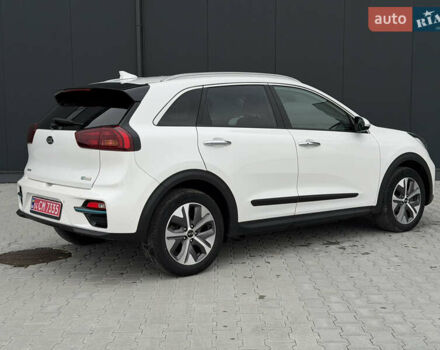 Белый Киа Niro, объемом двигателя 0 л и пробегом 39 тыс. км за 23400 $, фото 75 на Automoto.ua
