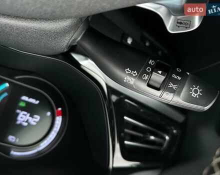 Белый Киа Niro, объемом двигателя 0 л и пробегом 62 тыс. км за 23500 $, фото 49 на Automoto.ua