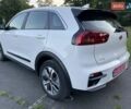 Білий Кіа Niro, об'ємом двигуна 0 л та пробігом 94 тис. км за 16550 $, фото 9 на Automoto.ua