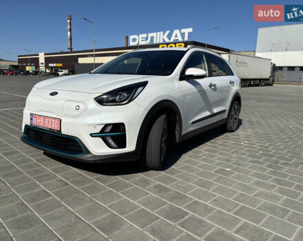 Белый Киа Niro, объемом двигателя 0 л и пробегом 80 тыс. км за 22319 $, фото 4 на Automoto.ua