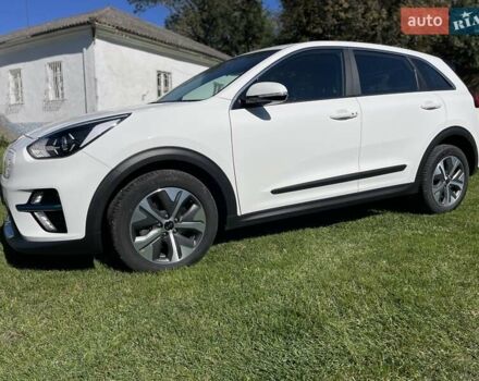 Белый Киа Niro, объемом двигателя 0 л и пробегом 95 тыс. км за 16500 $, фото 26 на Automoto.ua