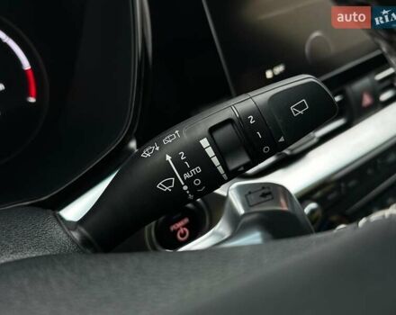 Белый Киа Niro, объемом двигателя 0 л и пробегом 56 тыс. км за 23400 $, фото 39 на Automoto.ua