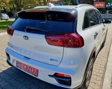 Белый Киа Niro, объемом двигателя 0 л и пробегом 65 тыс. км за 21750 $, фото 9 на Automoto.ua
